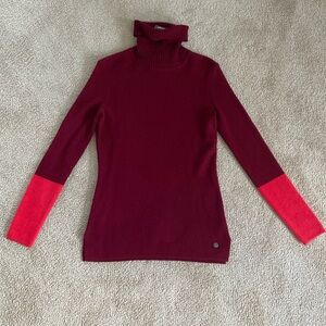 “Royal Robbins” - Wild Iris Mountain Sports W's All Season Merino T-Neck